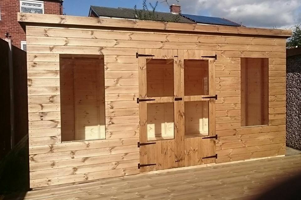 FREE DELIVERY & ASSEMBLY